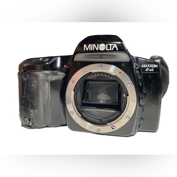 🔥  Minolta Maxxum 2xi Camera Body Only Working But Sold As Is Read Desc 🔥 - Picture 1 of 11